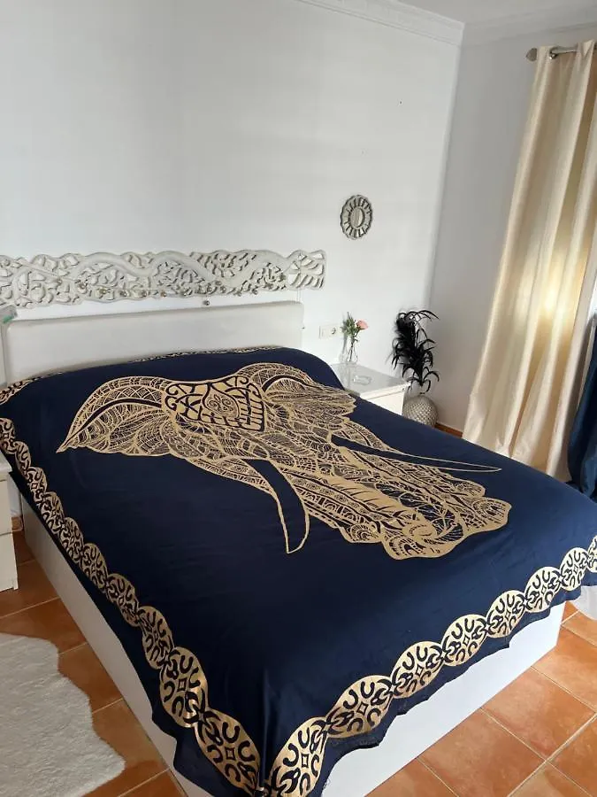 Homestay Circus Apartment Mairena del Aljarafe